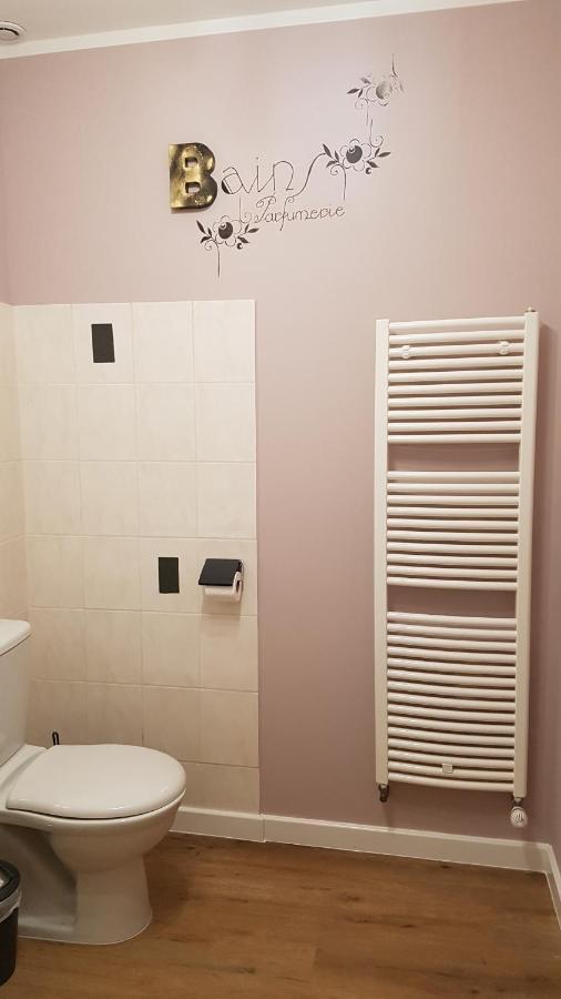 Chambres D'Hotes Du Tilleul Nanteuil-en-Vallée Exteriör bild